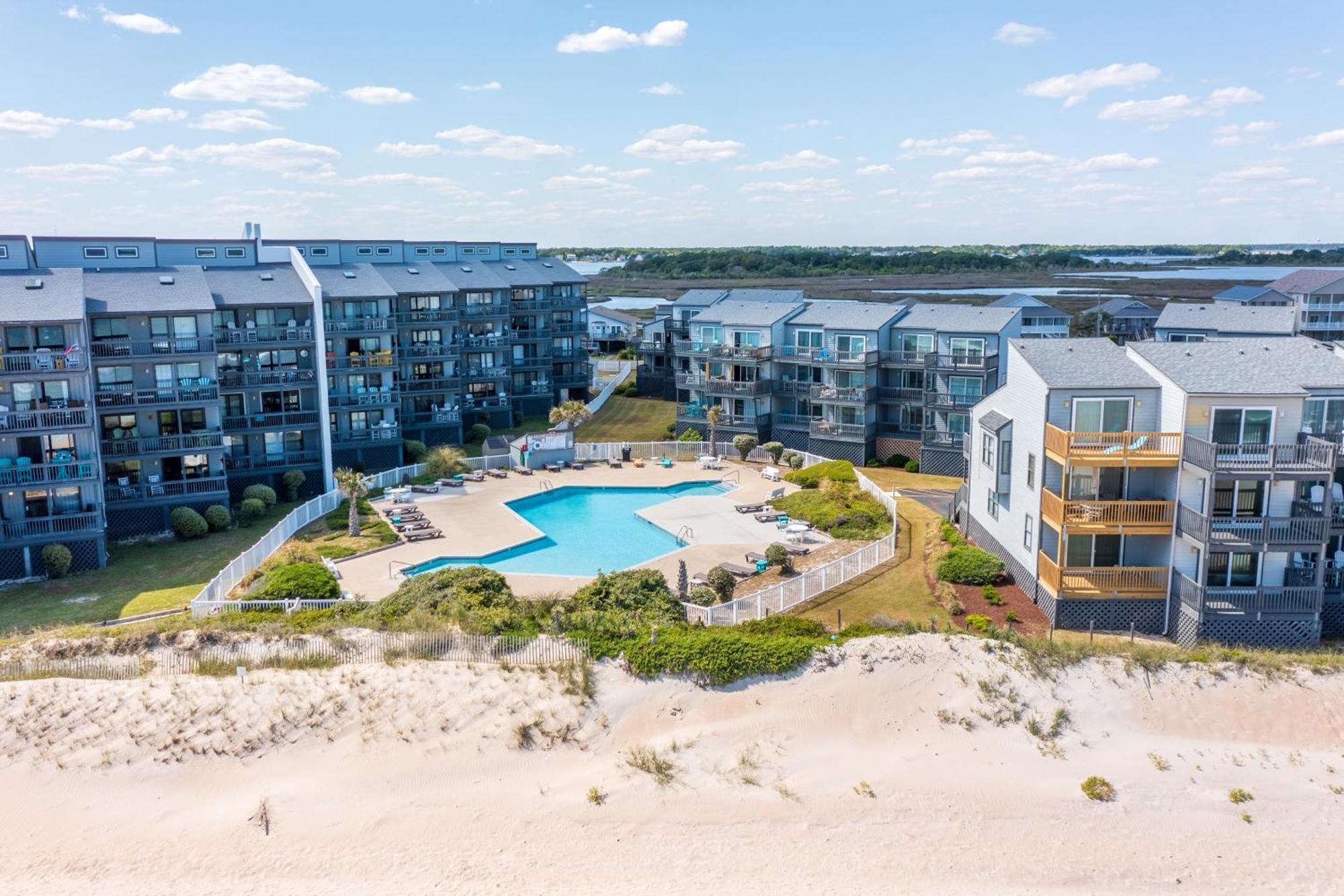 Shipwatch Villas North Topsail Beach Phòng bức ảnh